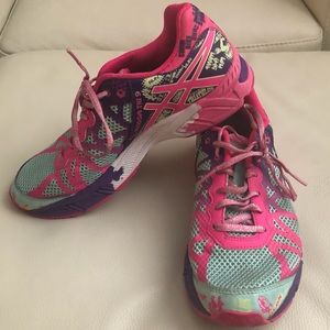 ASICS GEL-NOOSA